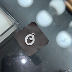 “O” James Avery letter charm